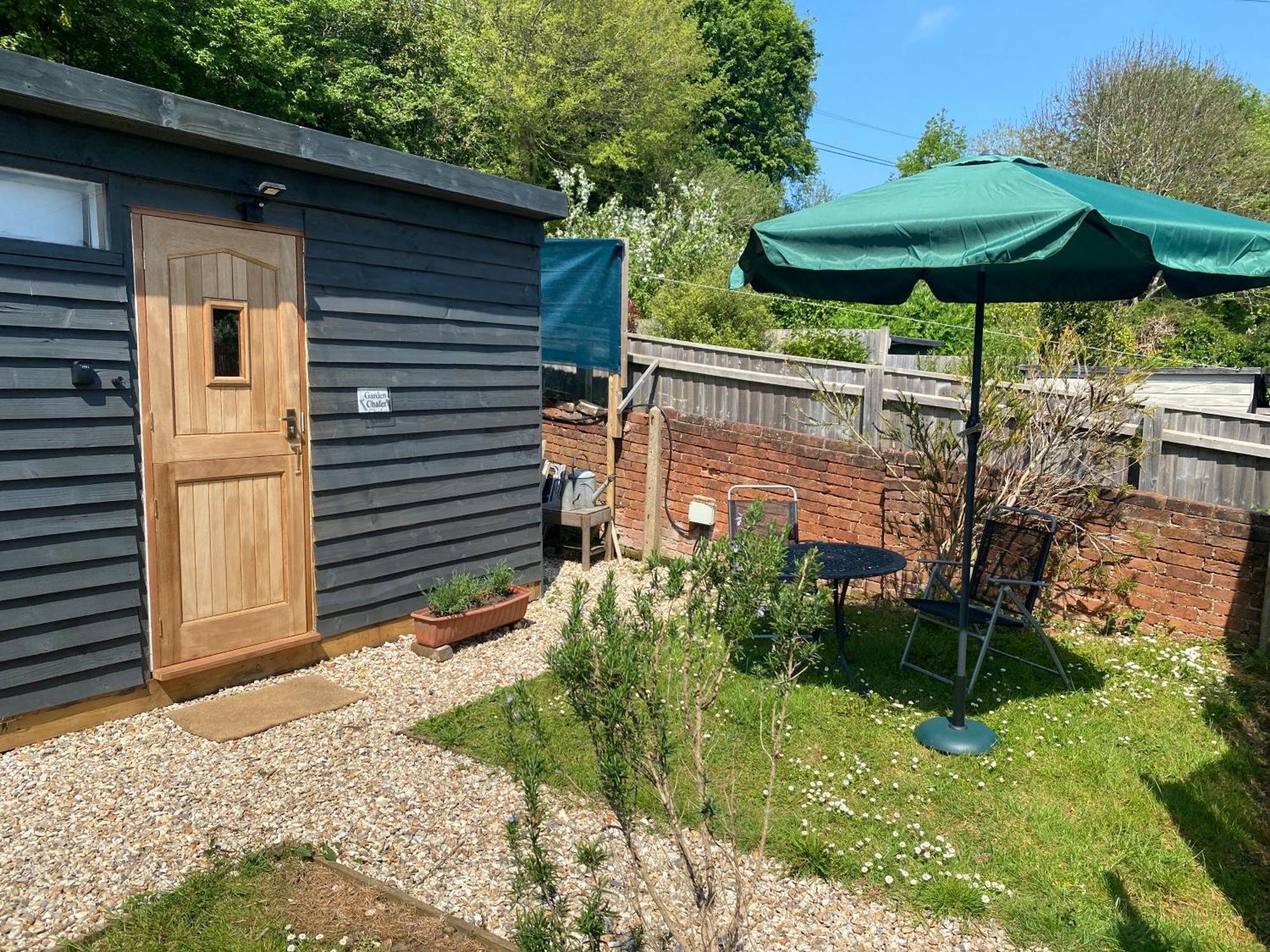 Bridport Garden Suite Екстер'єр фото